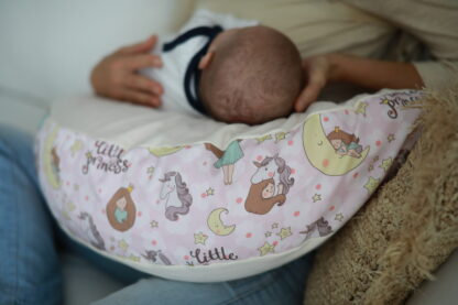 Das ZIRBENBABY-Stillkissen – Bild 4