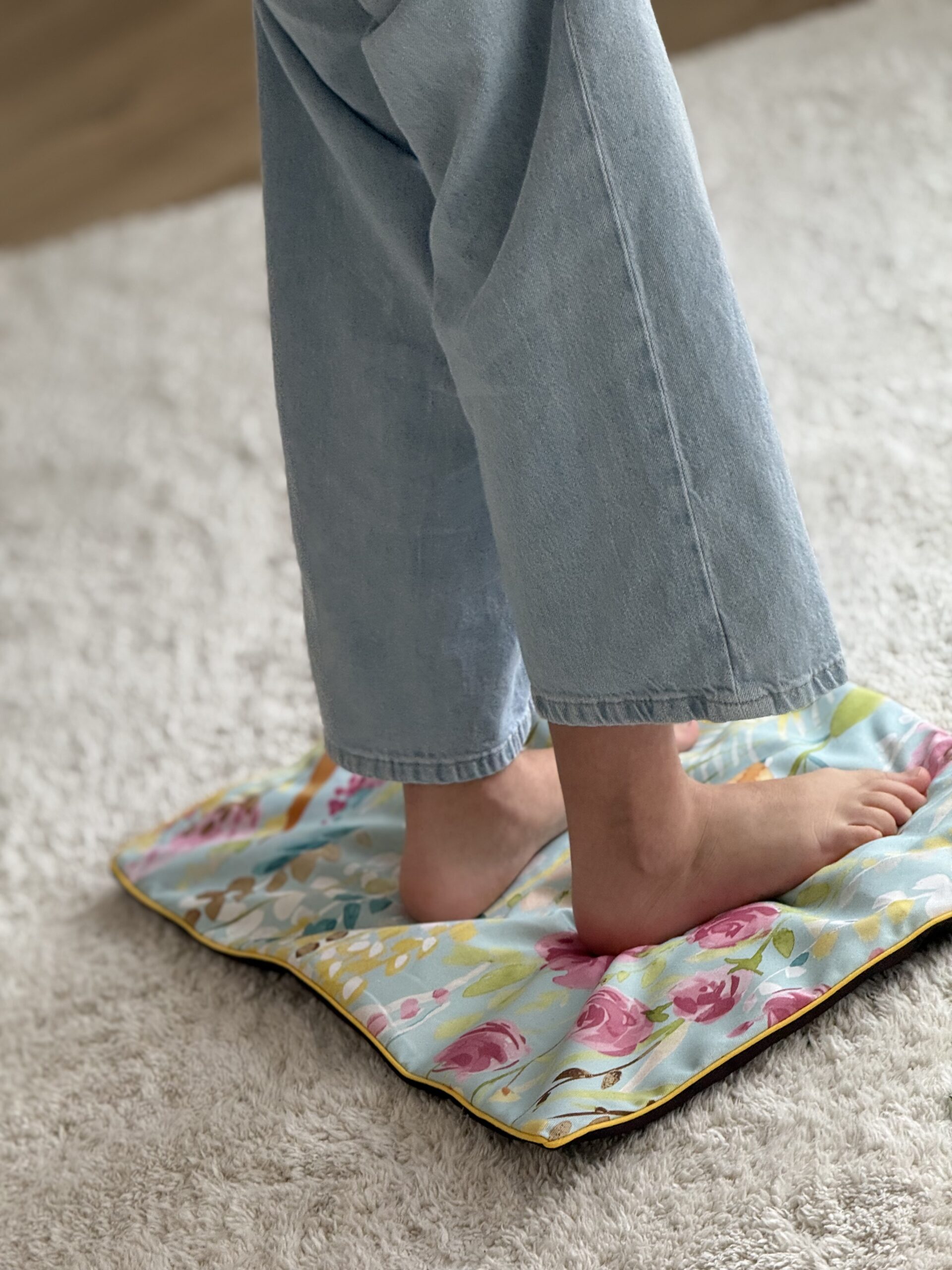 Stimulierende Wärmematte für die Fußsohle | ZirbenBaby