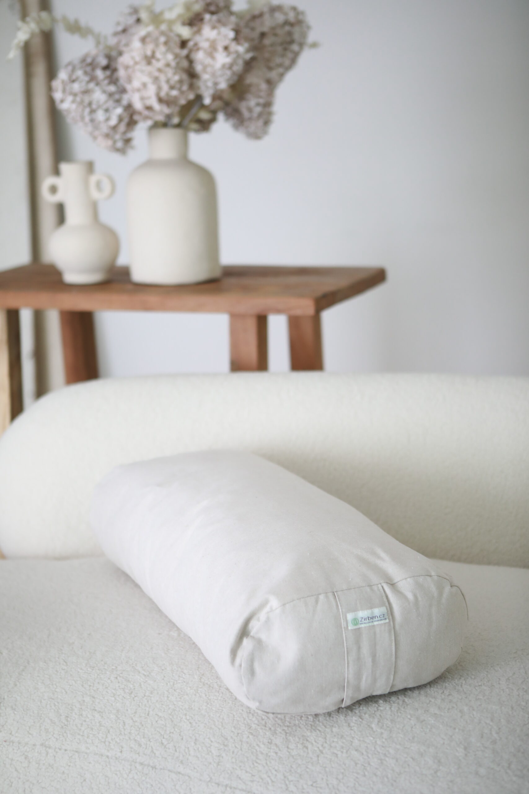 Rechteckiger Yoga Bolster mit Zirbenholz – FemMe | ZIRBENBABY – Bild 2